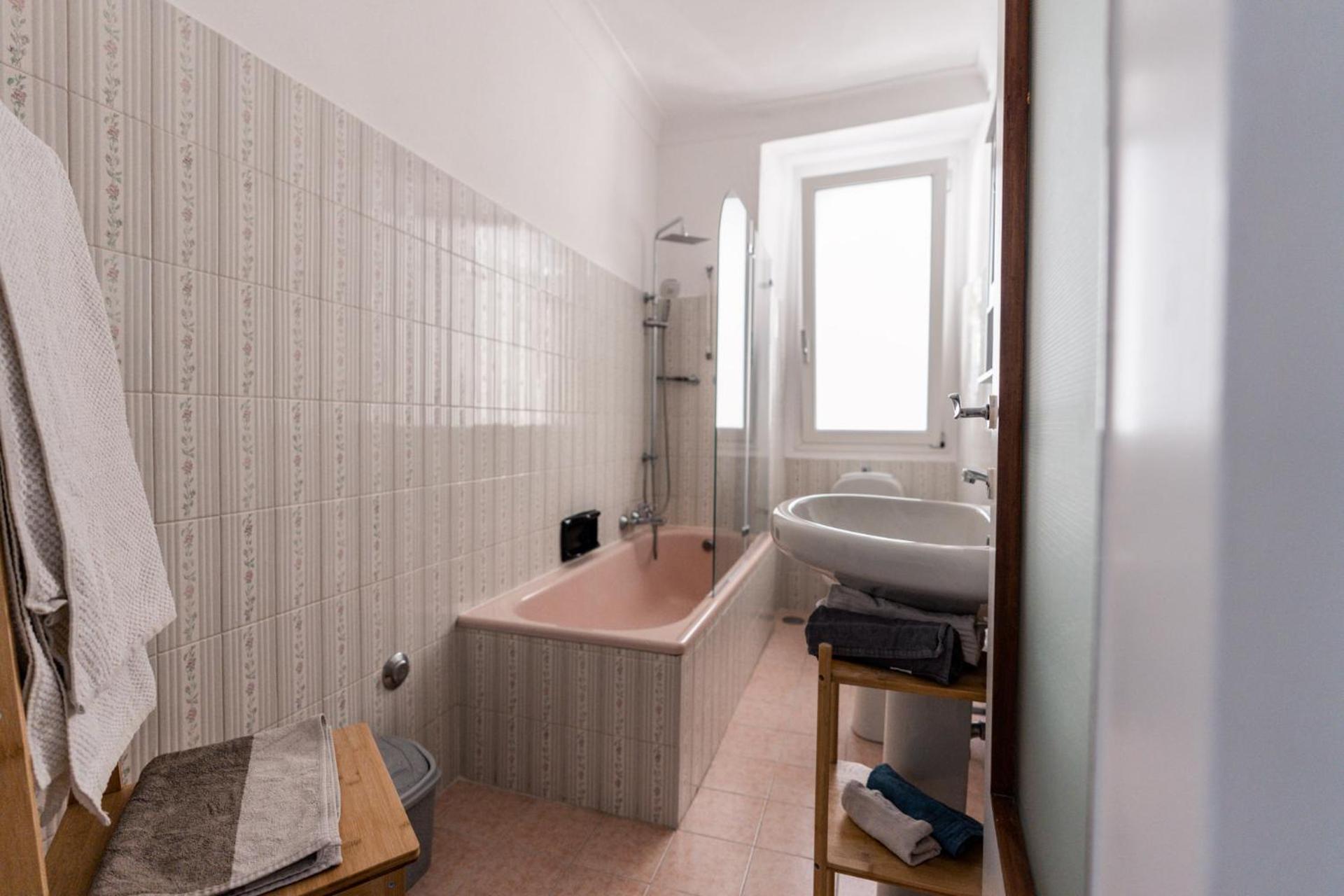 Dnart Holidays Home Blevio Eksteriør bilde
